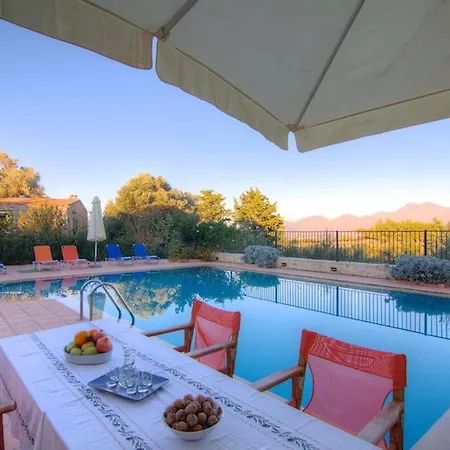 Allaria Traditional Villa *